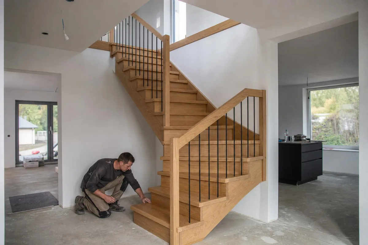 Holztreppen & Geländer